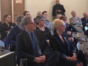 Il flautista Andfra Griminelli e Cristina Carbognani, vicepresidente Unindustria, alla presentazione del nuovo acceleratore lineare  di Radioterapia Oncologica